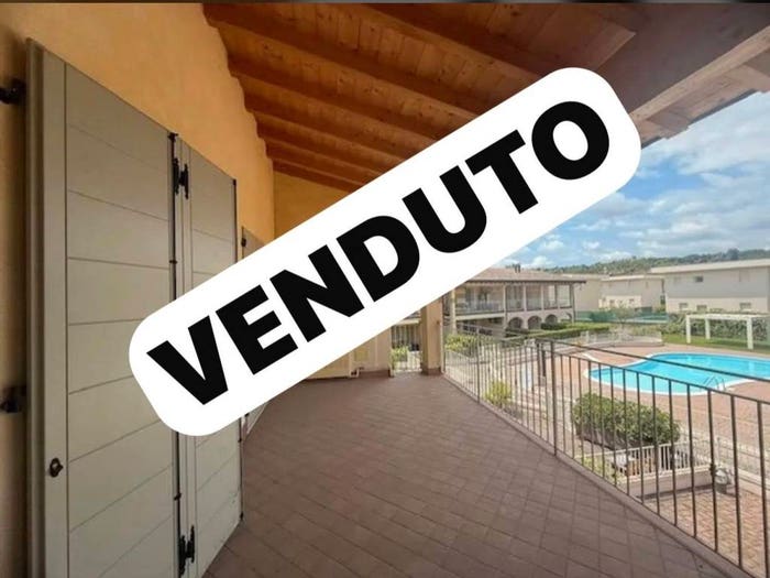 Appartamento trilocale in vendita in Via Repubblica, Pieve Vecchia Villaggio Sanghen, Manerba del Garda