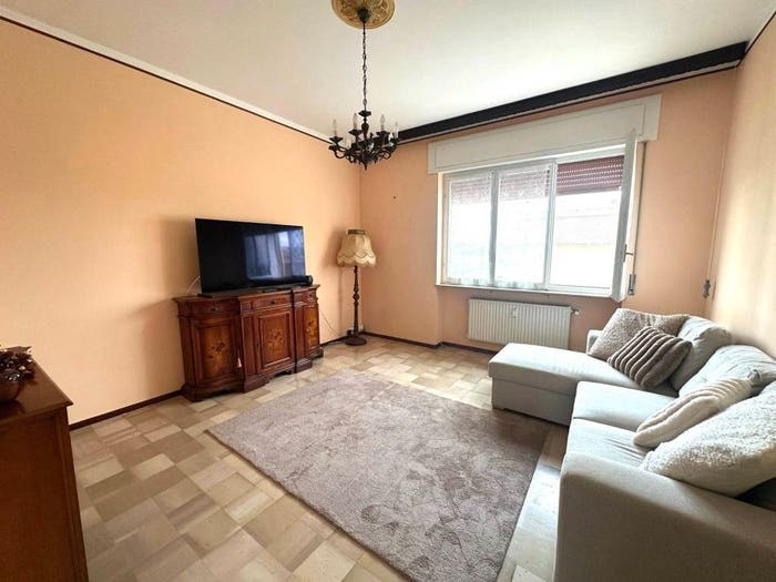 Appartamento trilocale in vendita in Via GBBorino, Centro, Palestro