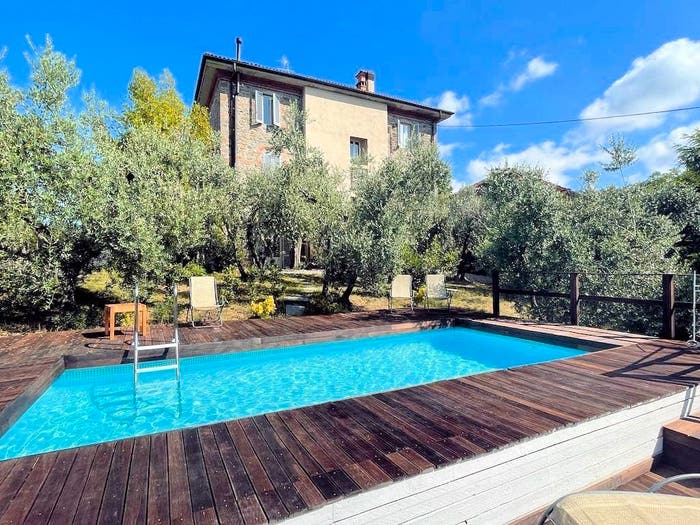 Casa con 6 locali in vendita in via Stradella, Larciano