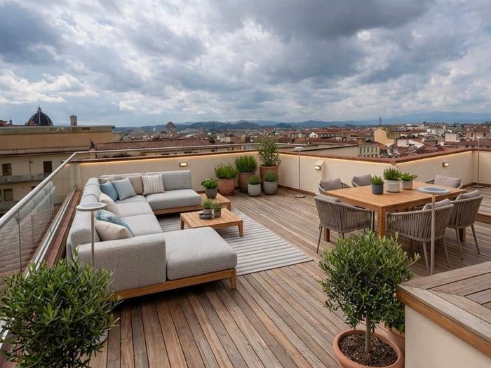 Appartamento con 6 locali in vendita in Via Venezia, San Marco SS Annunziata, Firenze