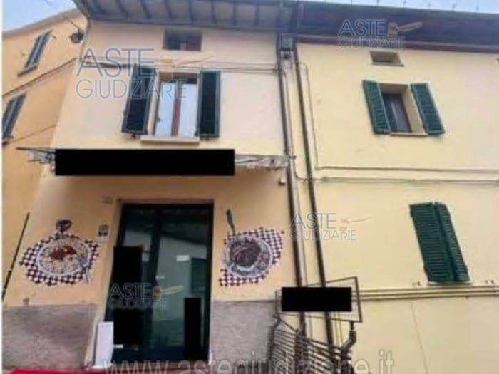 Appartamento trilocale in vendita in Piazzetta Giovanni da Riolo Riolo Terme RA Italia, Centro, Riolo Terme