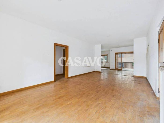 Casa quadrilocale in vendita in Via Sanzeno, Cortina d'Ampezzo, Roma