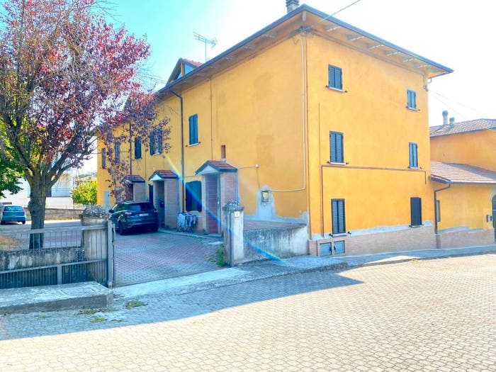 Appartamento trilocale in vendita in Via Centro, Rubbiano, Solignano
