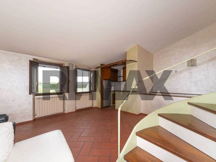Appartamento quadrilocale in vendita in Via Francesco Petrarca, Incisa In Val D'Arno, Figline e Incisa Valdarno