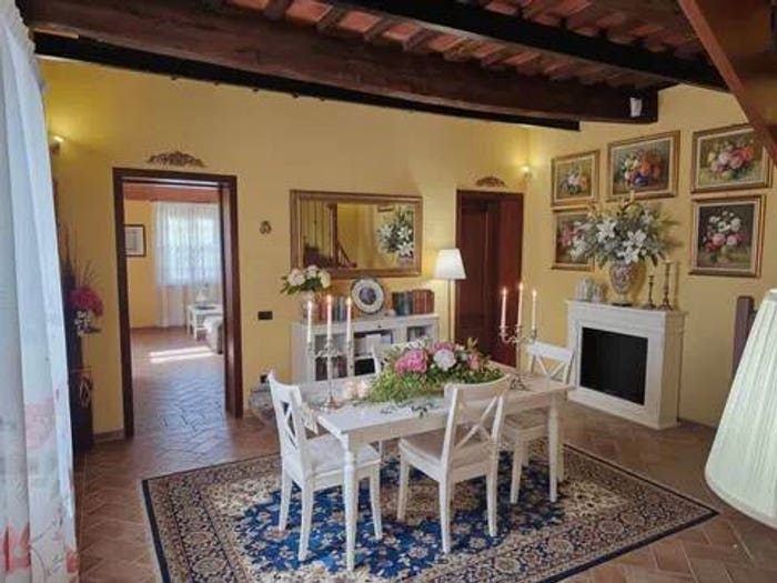 Appartamento con 5 locali in vendita in Via Vittorio Veneto, Peccioli