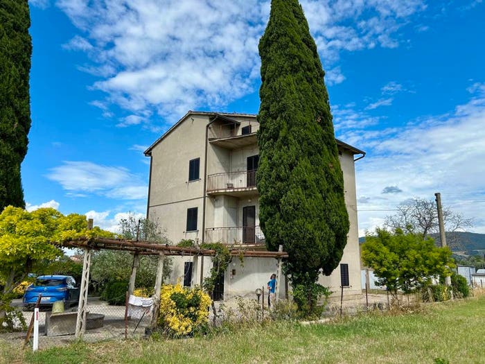 Casa con 6 locali in vendita in Via dei Ranieri, Deruta