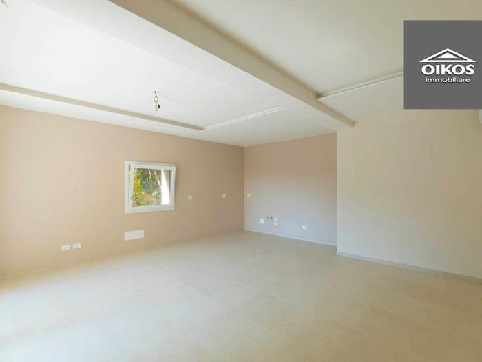 Appartamento quadrilocale in vendita in Via Riello, Centro, Padenghe sul Garda