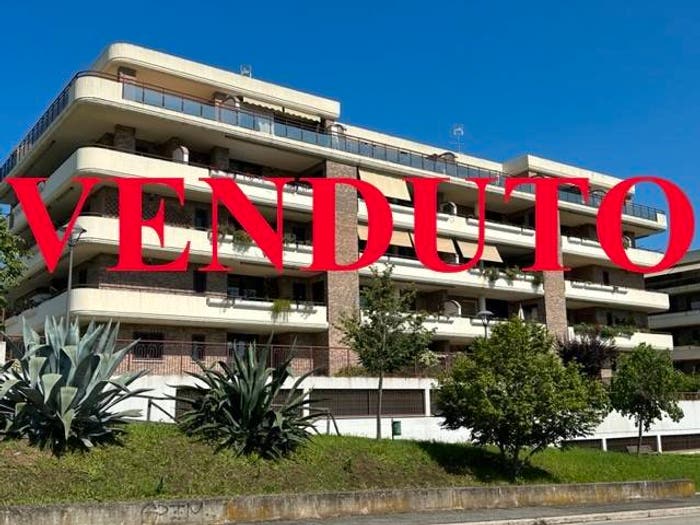 Appartamento trilocale in vendita in Via Mario del Monaco, Fidene, Roma