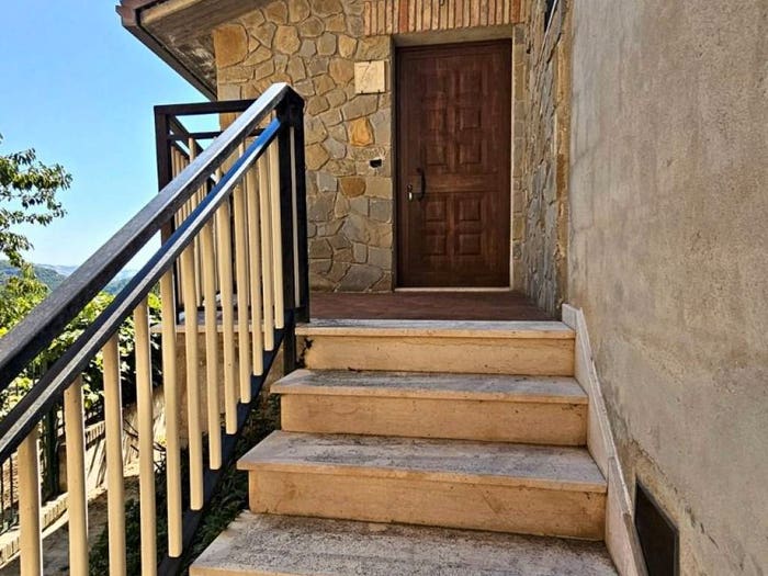 Casa trilocale in vendita in Frazione Schiaviano, Schiaviano, Montorio al Vomano