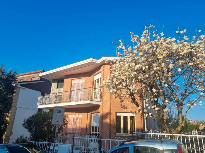 Appartamento trilocale in vendita in Via Renzo Pezzani, Centro, Castiglione Torinese