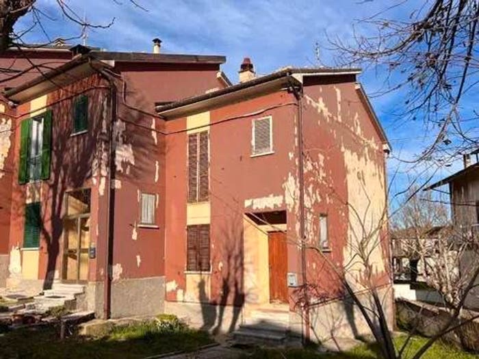 Appartamento con 5 locali in vendita in Viale Gioacchino Rossini, Centro, Serra Sant'Abbondio