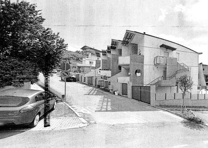 Appartamento trilocale in vendita in Via Cocchione, Cappelle sul Tavo