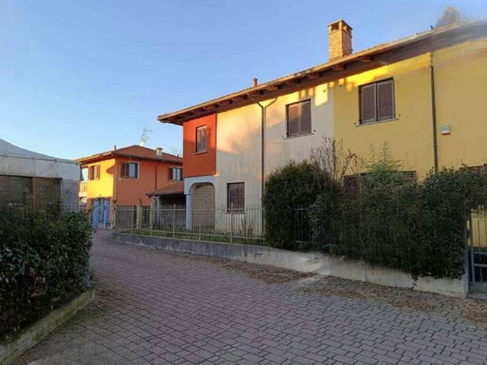 Casa con 5 locali in vendita in Via G Falcone, Stroppiana