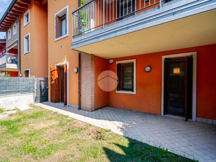 Appartamento bilocale in vendita in Via val de l'azè, Sega, Cavaion Veronese