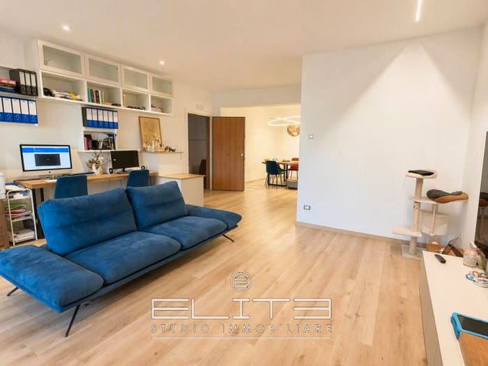 Appartamento con 5 locali in vendita in Centro, Sirolo