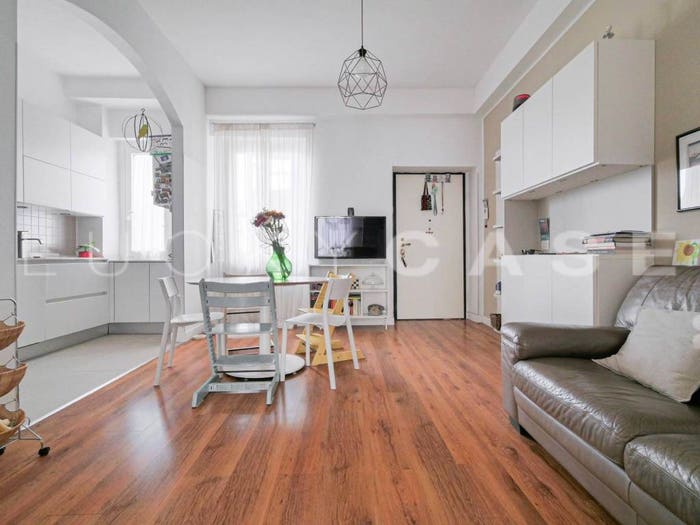 Appartamento trilocale in vendita in Via Leonardo Bruni, Dergano, Milano