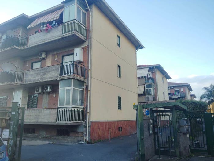 Casa trilocale in vendita in Via Rosolino Pilo, Motta Sant'Anastasia