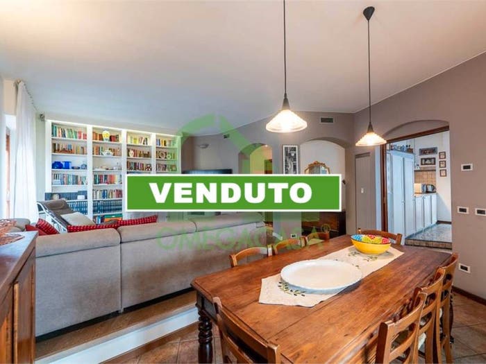 Appartamento quadrilocale in vendita in Vicolo Galleani, Centro, Casalpusterlengo