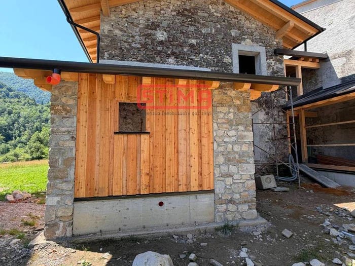 Appartamento con 5 locali in vendita in località MOlassa, Barcis