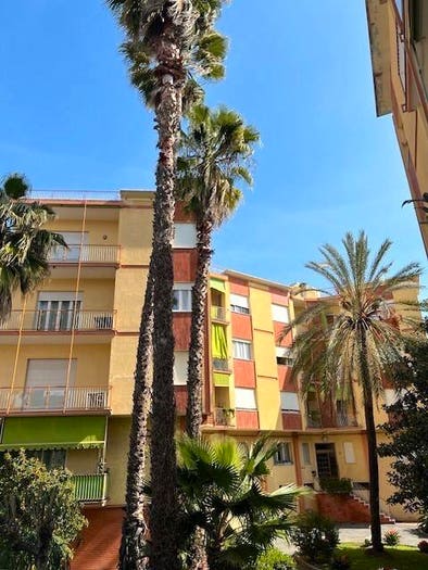 Appartamento bilocale in vendita in Via Regina Margherita, Centro, Bordighera