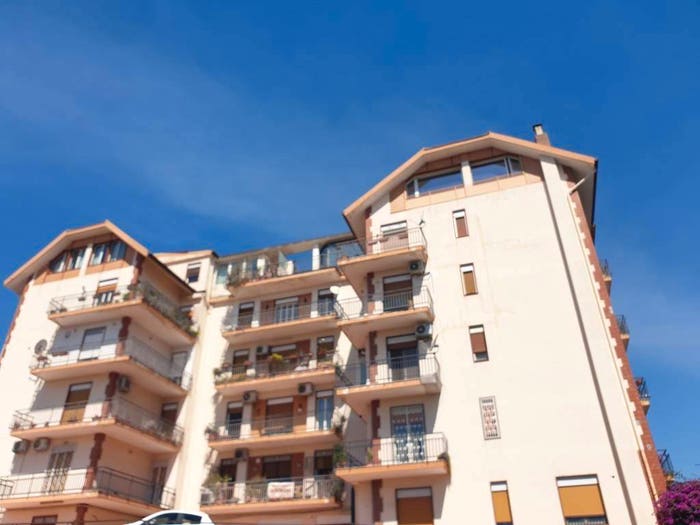 Appartamento con 5 locali in vendita in Piazza Tivoli, Canalicchio Tivoli, Tremestieri Etneo