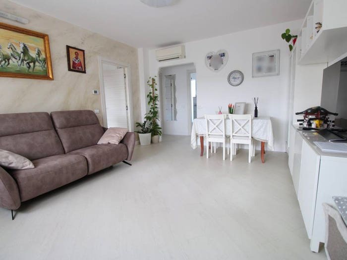 Appartamento quadrilocale in vendita in Via Creti Martella, Centro, Budrio