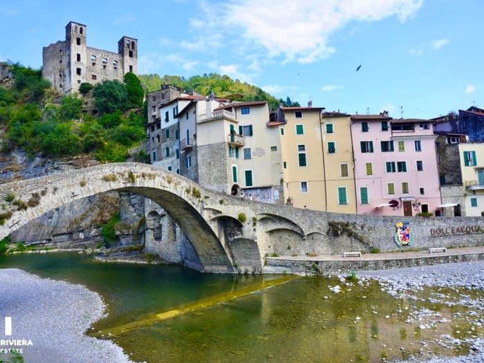 Appartamento con 5 locali in vendita in Via Cima, Dolceacqua