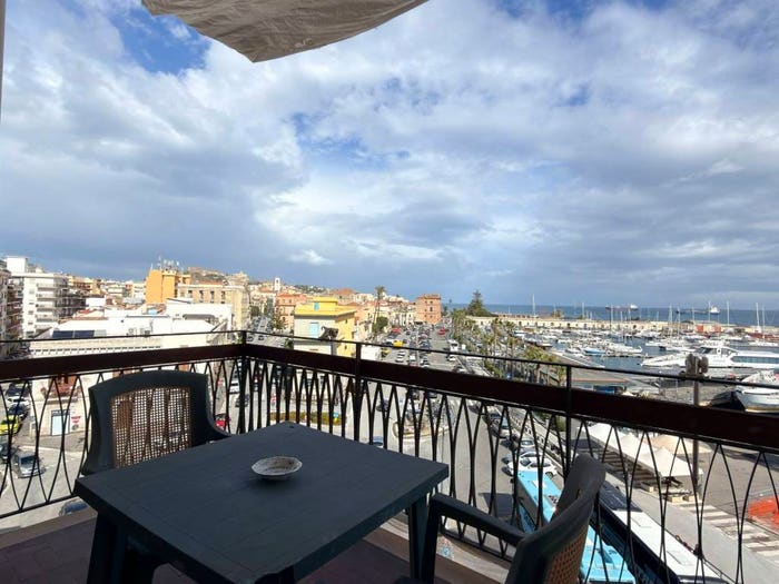 Appartamento quadrilocale in vendita in Via dei Mille, Centro, Milazzo