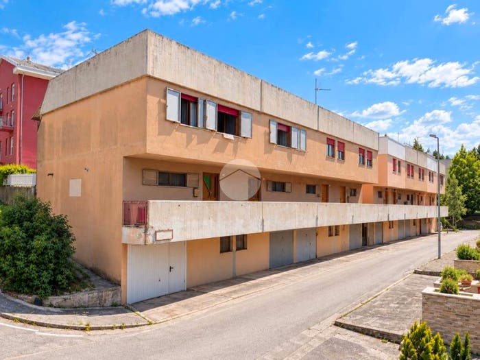 Casa quadrilocale in vendita in Via belgio, Pettino Cansatessa, L'Aquila