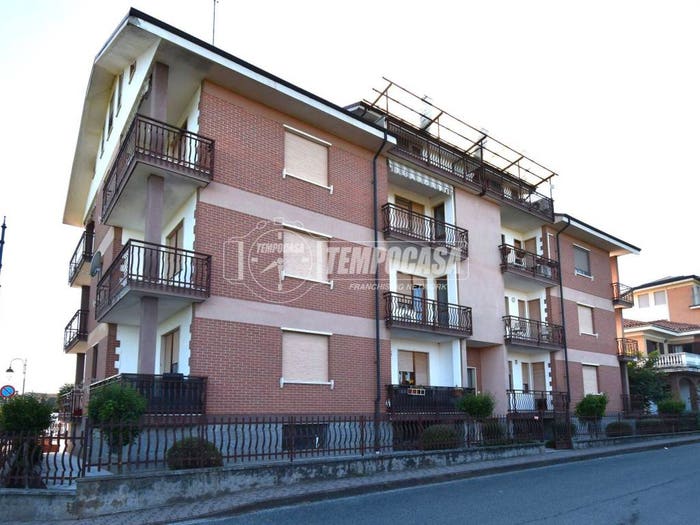 Appartamento con 5 locali in vendita in Via Piramide, Centro, Narzole