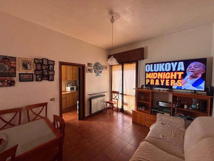 Appartamento trilocale in vendita in Via Vittoria, Centro, Nembro