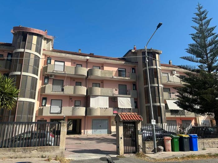 Appartamento con 5 locali in vendita in Via Monsignor Armando Fares, Santa Maria, Catanzaro