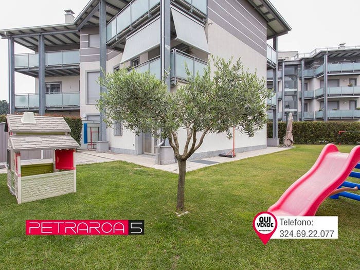 Appartamento trilocale in vendita in Via Francesco Petrarca, Castellanza