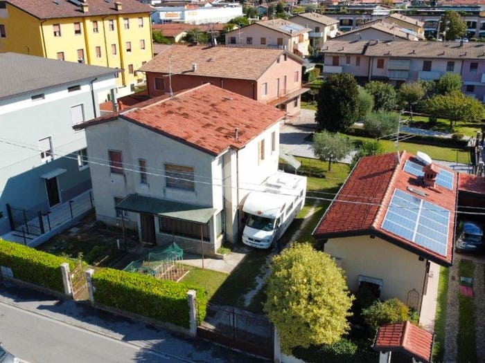 Casa con 6 locali in vendita in Via Santa Croce, Piazza, Gussago