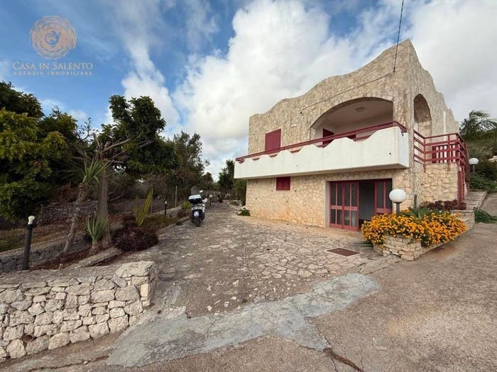 Casa con 6 locali in vendita in Contrada Guardiola, Corsano