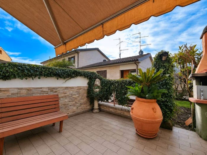Casa con 5 locali in vendita in Via Giuseppe Garibaldi, Comeana, Carmignano