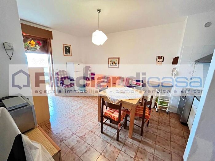 Appartamento bilocale in vendita in Largo Guido Rossa, San Tommaso Tre Archi, Fermo