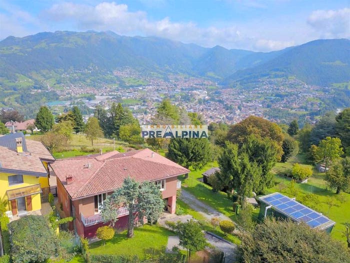 Casa quadrilocale in vendita in Via Monte Beio, Leffe