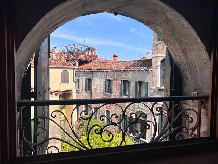 Appartamento bilocale in vendita in Campo Santa Maria Nova, Santi Apostoli San Canciano, Venezia