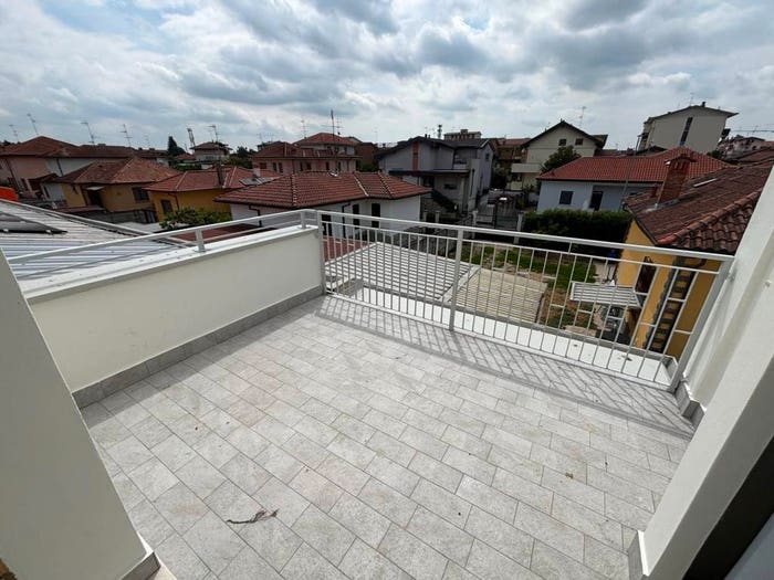 Casa quadrilocale in vendita in Via Legnano, Abbiategrasso