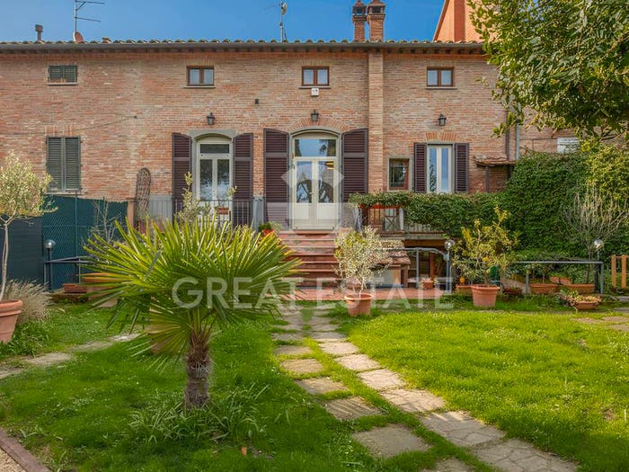 Appartamento con 6 locali in vendita in Via Garibaldi, Gioiella, Castiglione del Lago
