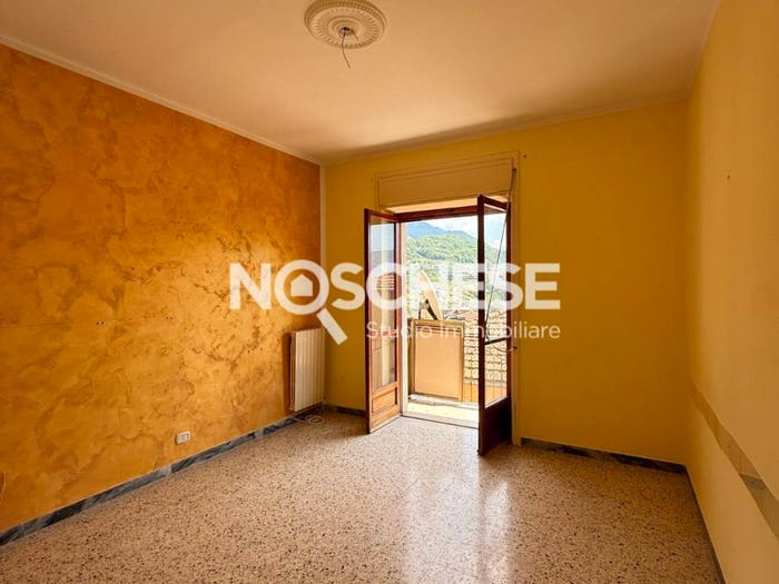 Appartamento quadrilocale in vendita in Via Leonardo De Cataldis, Mercato, Giffoni Valle Piana