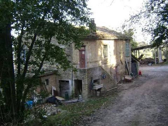 Casa con 5 locali in vendita in Corridonia