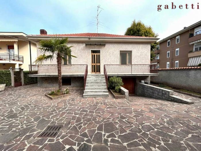 Casa trilocale in vendita in Via Monte Cervino, Buscate