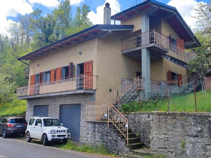 Casa con 6 locali in vendita in Via Qualto, Qualto, San Benedetto Val di Sambro