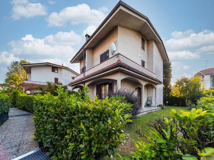Casa con 5 locali in vendita in Via Enrico De Nicola, Centro, Muggiò