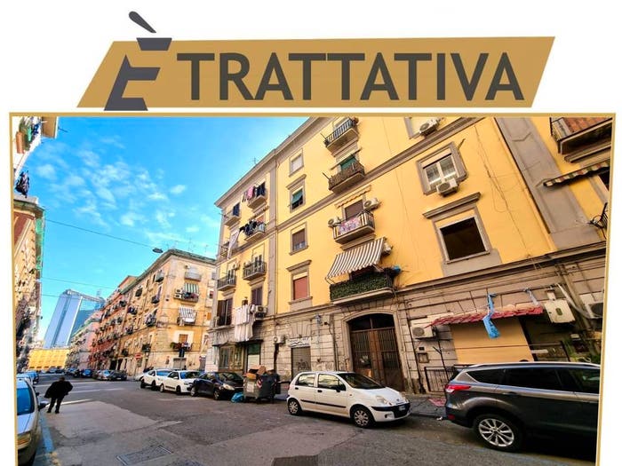 Appartamento trilocale in vendita in Via Parma, Vasto, Napoli