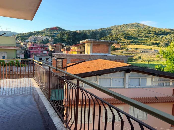 Appartamento quadrilocale in vendita in VIA TAORMINA, Gaggi