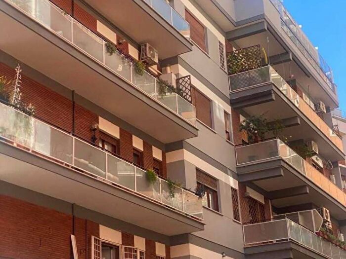 Appartamento bilocale in vendita in via DELLA BALDUINA, Balduina, Roma