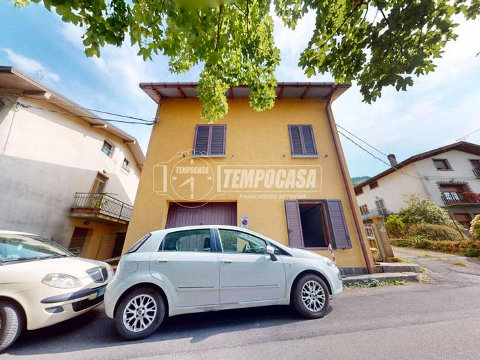 Casa trilocale in vendita in Via Luccarini, Centro, Castiglione dei Pepoli